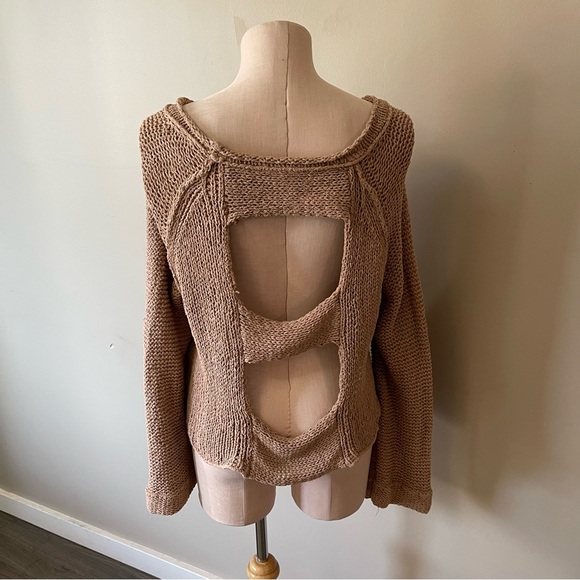FREE PEOPLE Endless Stories Cut Out Back Sweater - Picture 4 of 10